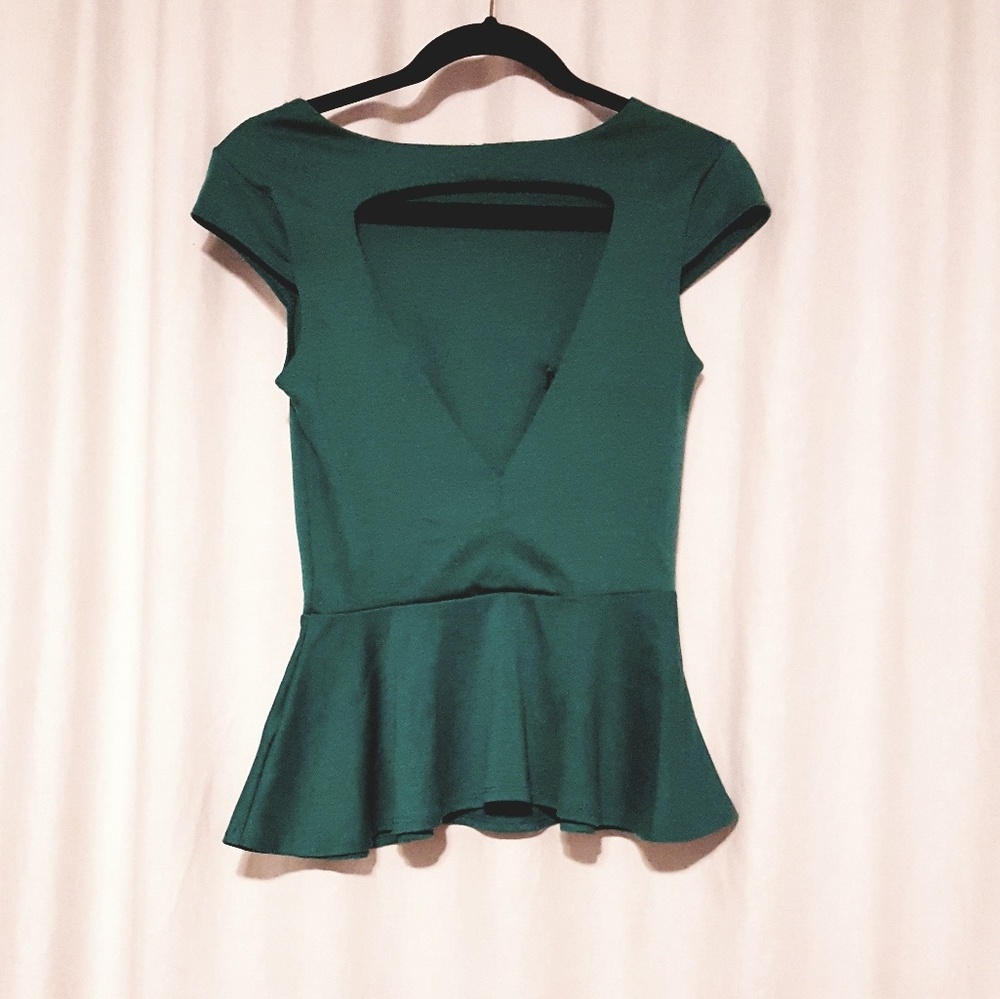Backless peplum top